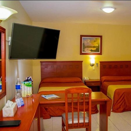 Hotel Nv Zapopan Eksteriør billede