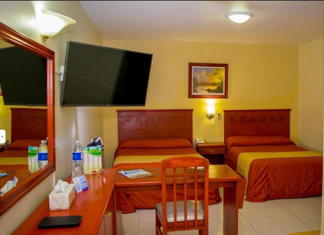 Hotel Nv Zapopan Eksteriør billede